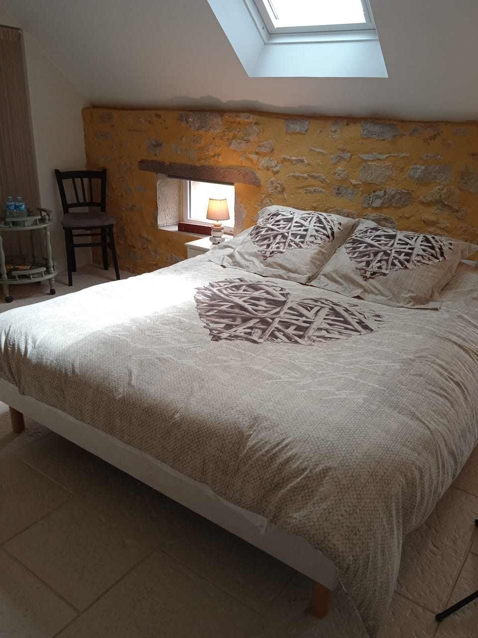 Basic Double Room | Travel crib, free WiFi, bed sheets