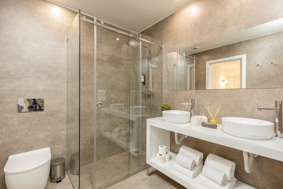 RA - Santa Catarina in Oporto Apartment in Porto