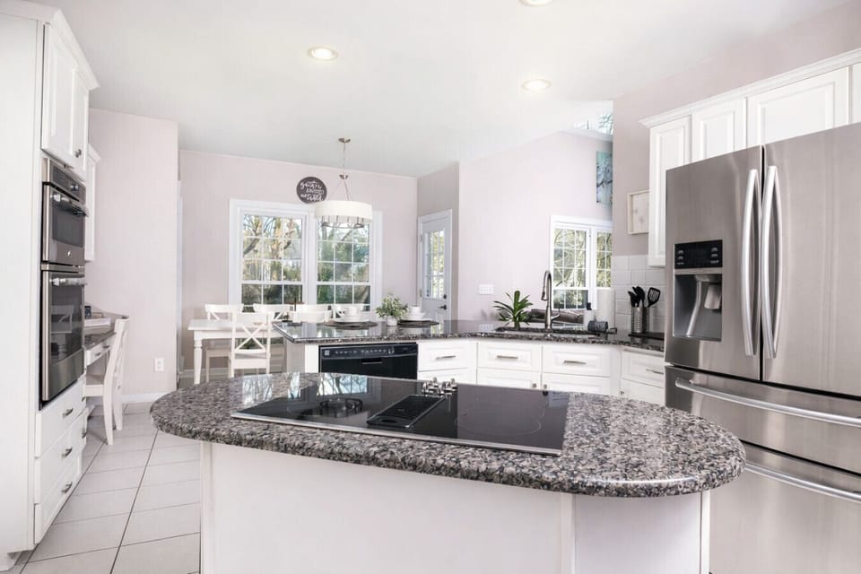 Modern White Kitchen with Electric Cooktop