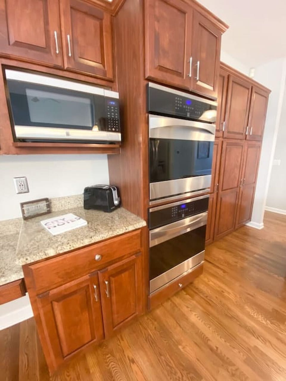 Double ovens for dinner in or pop some popcorn and enjoy a movie!!