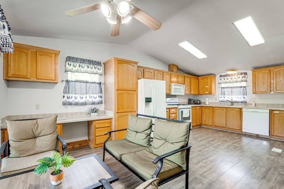 Dining Area/Kitchen | Cooking Basics | Drip Coffee Maker