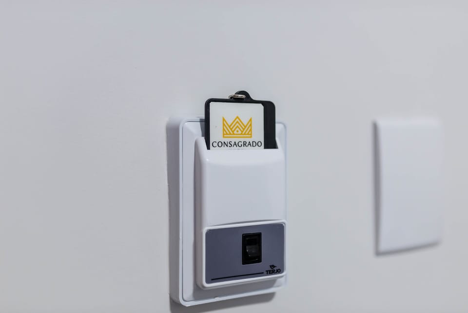 Hypo-allergenic bedding, free WiFi