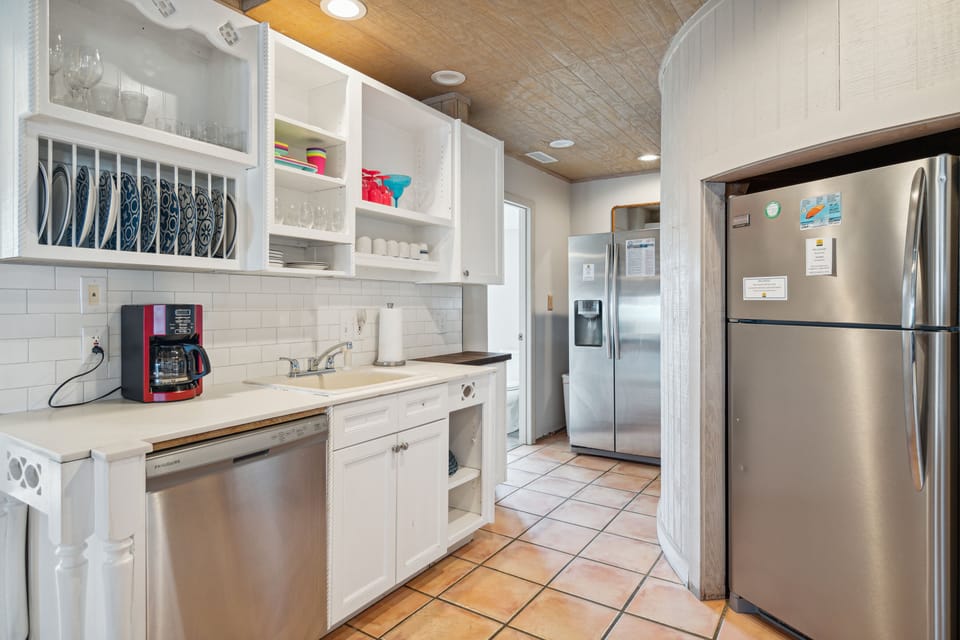 Fully Stocked Kitchen