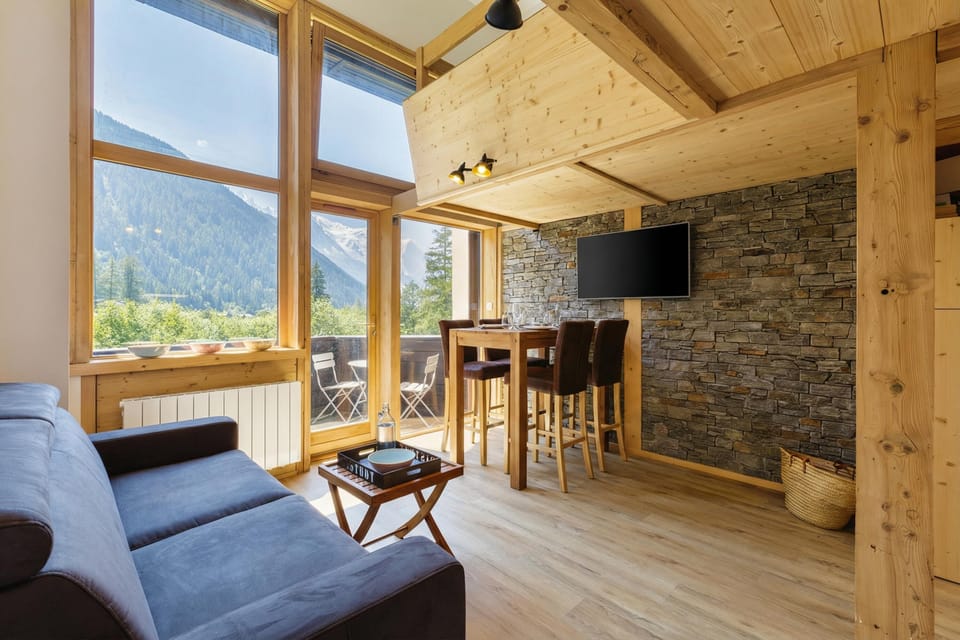 Living and dining room
