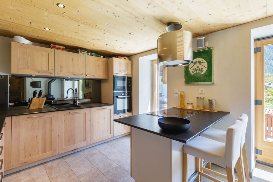 Fully equipped kitchen