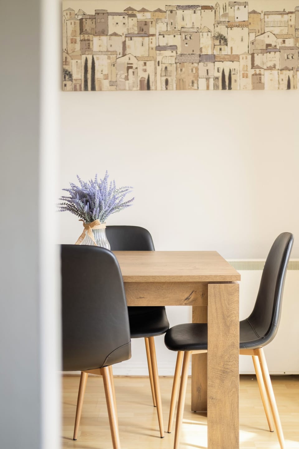 Dining table detail