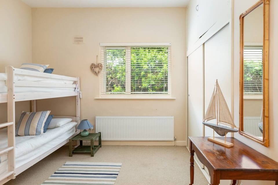 Triple Room with Bunk Beds and a Single Bed (1)