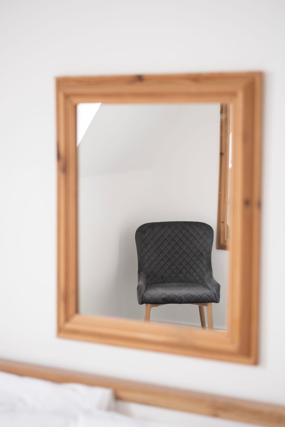 Double bedroom detail