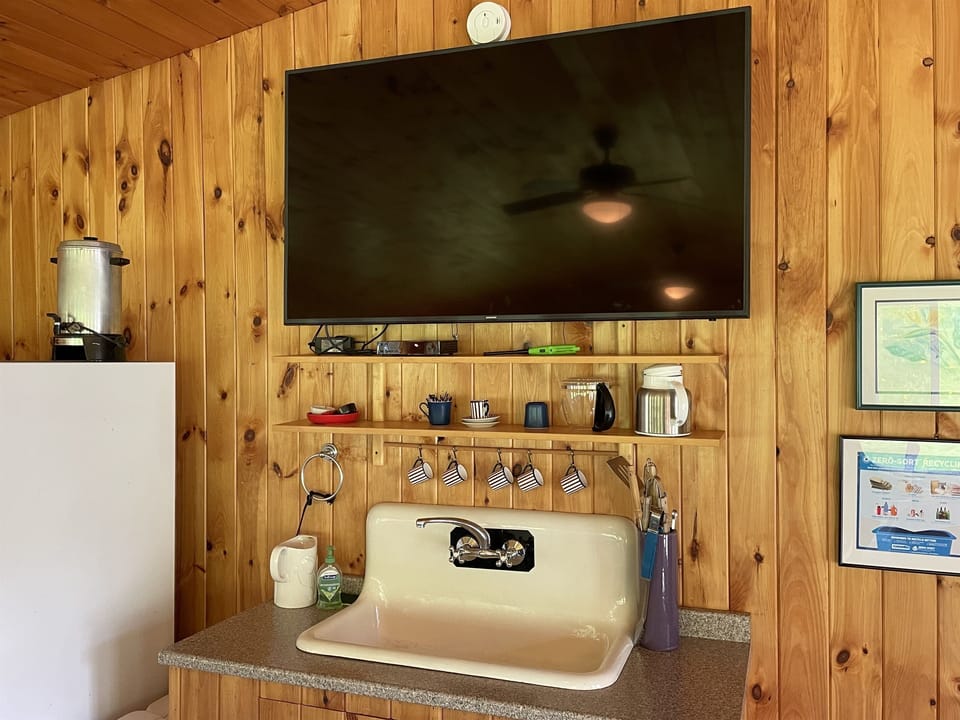 Great room wet bar