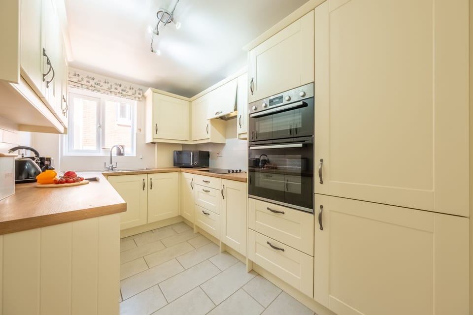 Well-equipped kitchen
