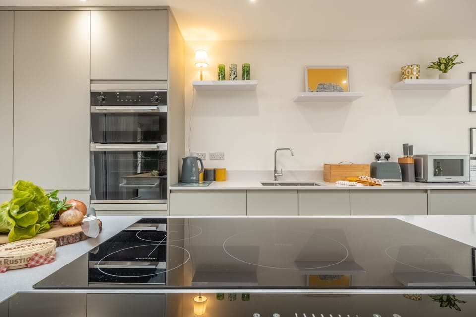 Ground floor: Kitchen