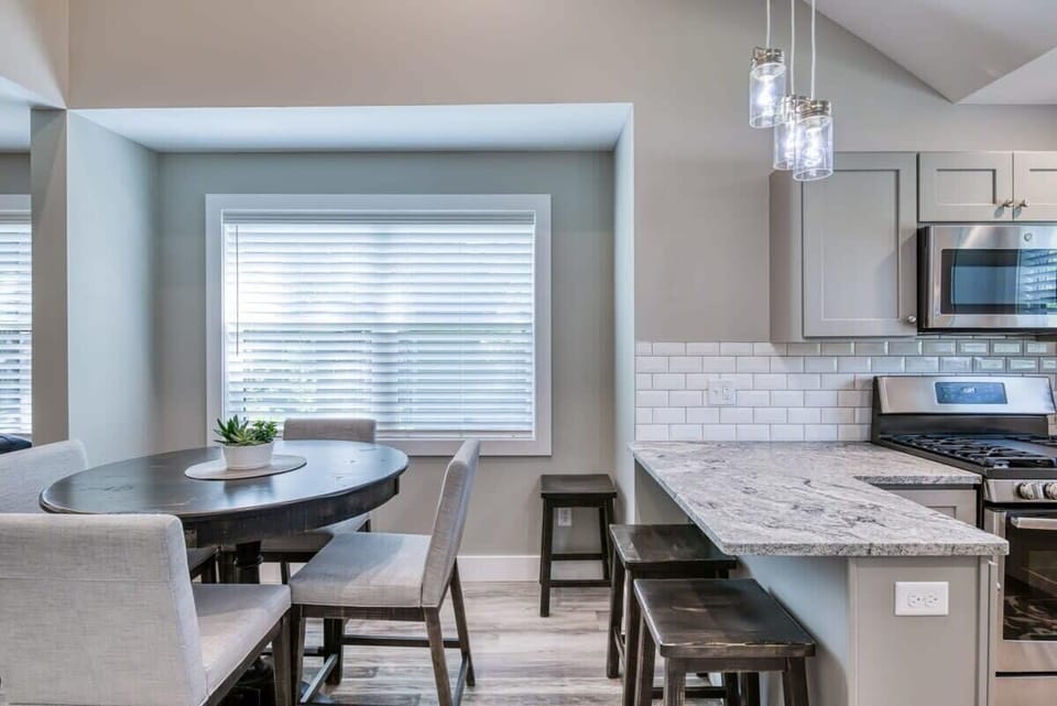 Counter Seating adds 2