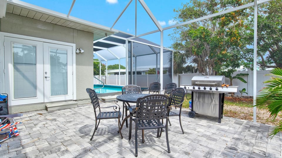 Sizzle up delicious BBQs on the grill and dine poolside while soaking in the serene atmosphere of your private oasis.