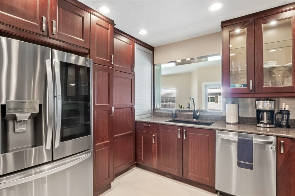 Create unforgettable meals in our contemporary kitchen designed for every cook.