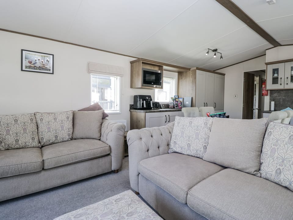 Cottage | Living area
