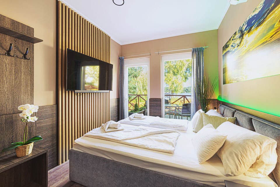 Superior Double Room | In-room safe, desk, laptop workspace, soundproofing