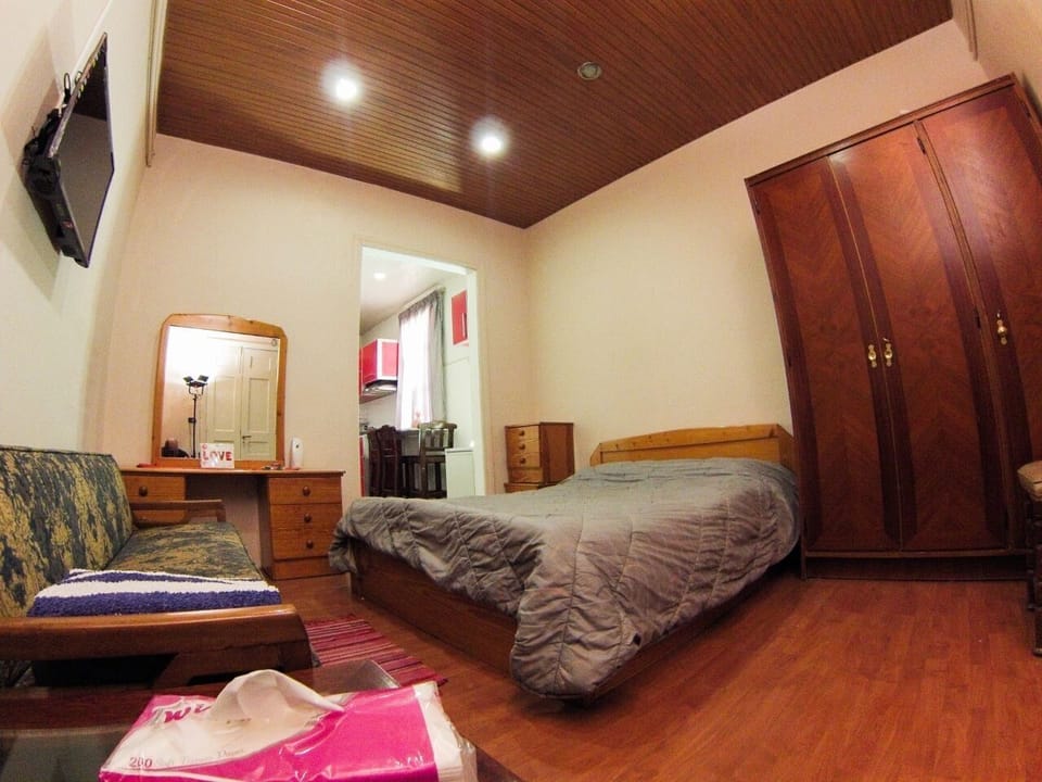 Traditional Room | 4 bedrooms, WiFi (free)