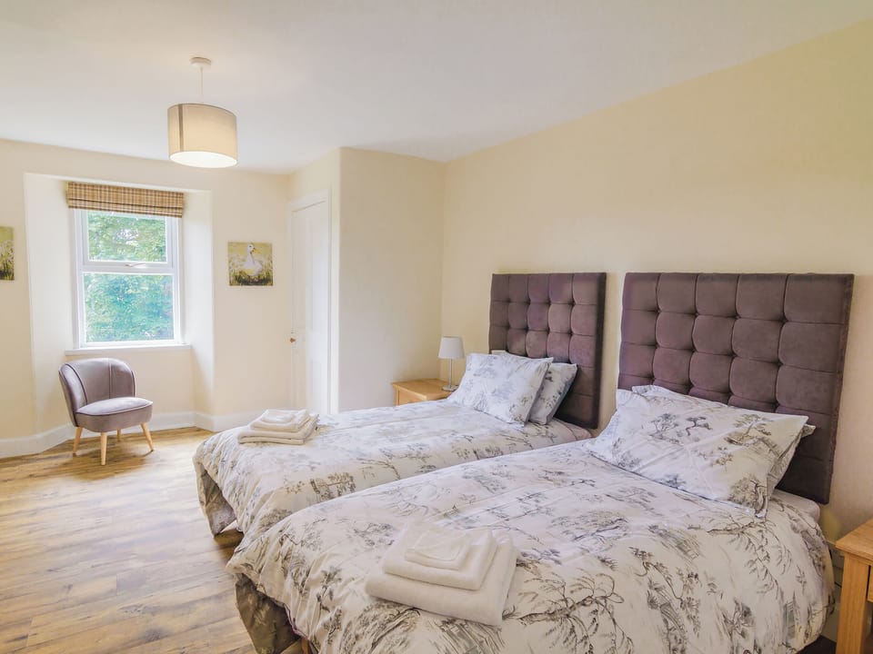Spacious twin bedroom (bedroom 1) | Keepers Cottage - Dalnagar Castle And Cottages, Glenshee, Cairngorms