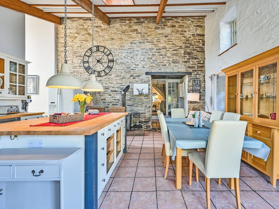 Kitchen/diner | The Old Farmhouse - Polean Farm Cottages, Pelynt, near Looe
