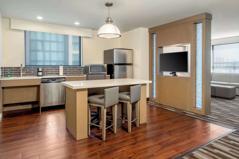 Suite, 1 Bedroom, Accessible, Bathtub | Private kitchen | Fridge, microwave, coffee/tea maker