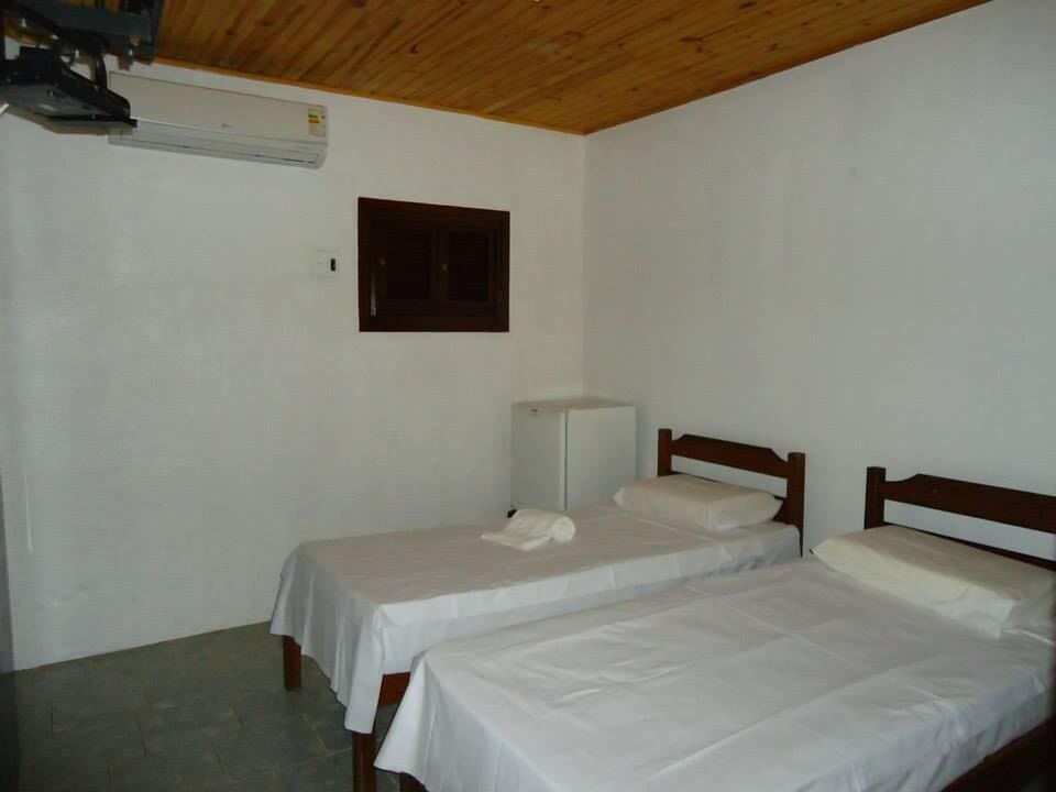 Minibar, free WiFi, bed sheets