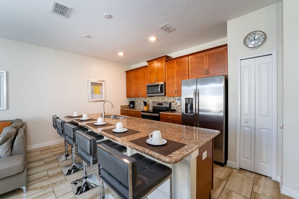 Fully equipped kitchen