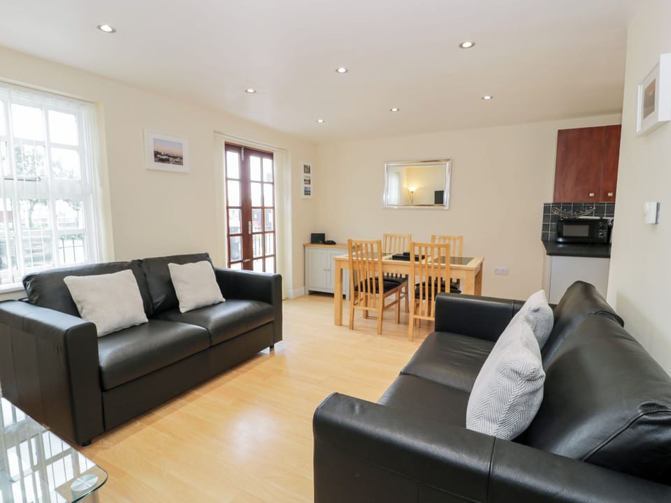 Cottage | Living area