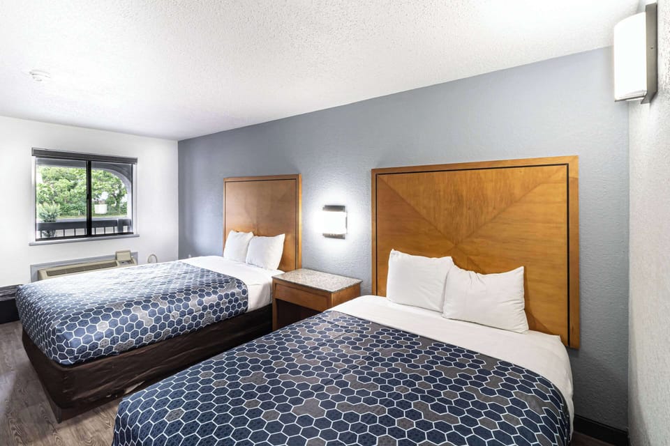 Hypo-allergenic bedding available, desk, laptop workspace