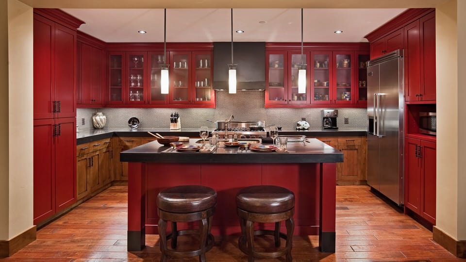 Kitchen, Main Level - Island with seating