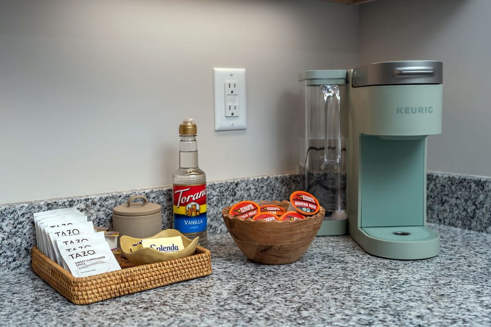 Enjoy complimentary coffee from our favorite local roaster-Dynamite Roasting Co.