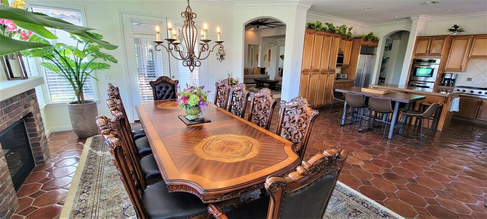 Dining room table (seats 10)