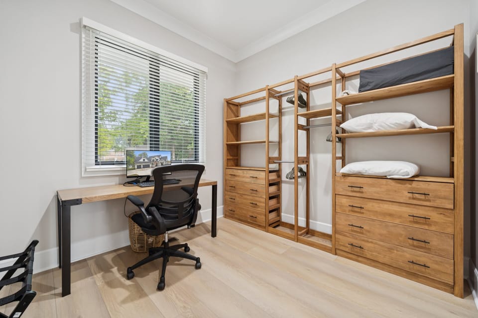 Combo closet and office area - closed door