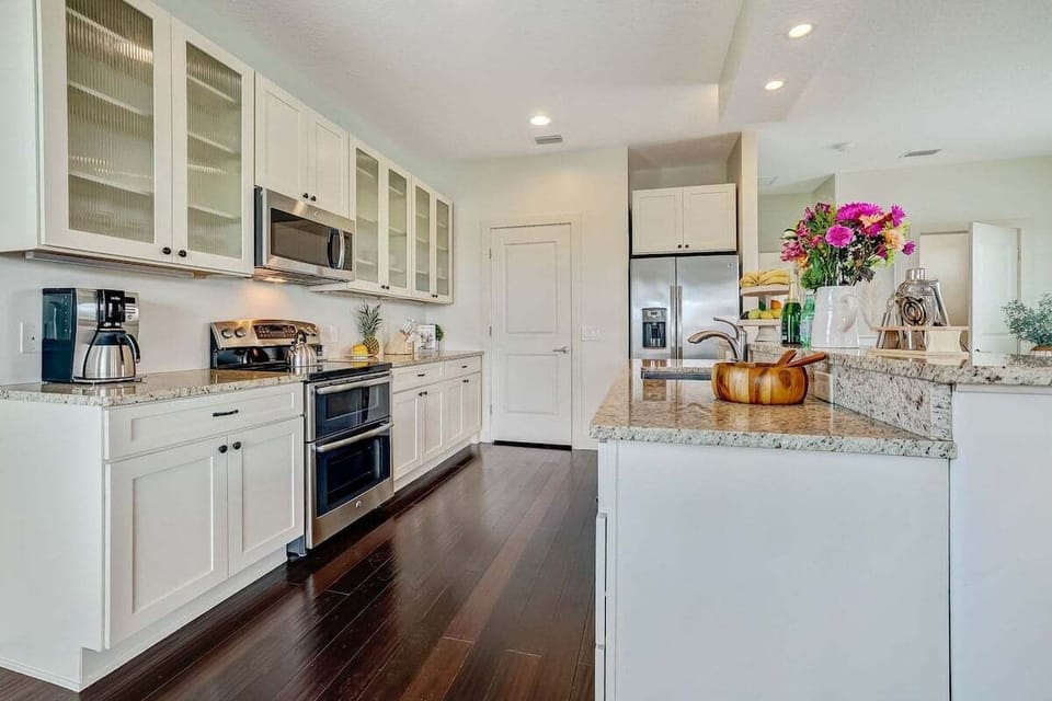 The kitchen is fully equipped!