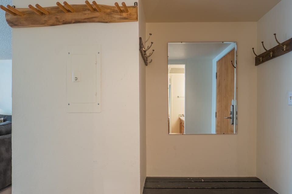 Entrance area with coat racks