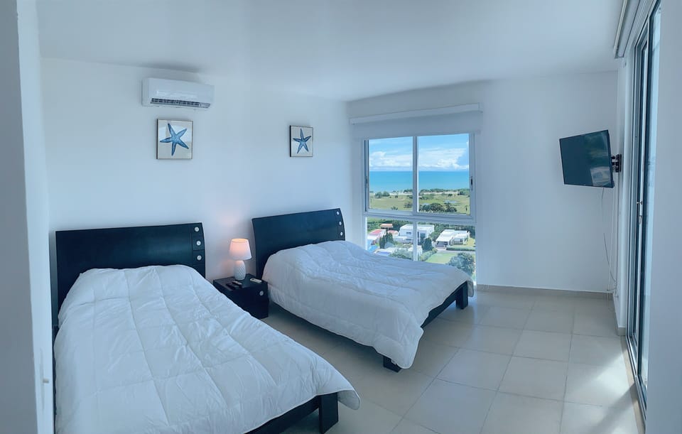 Bedroom #3 / Habitacion #3