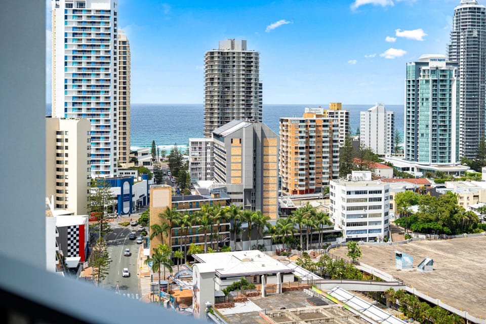 Apartment, 3 Bedrooms, 2 Bathrooms | View from room
