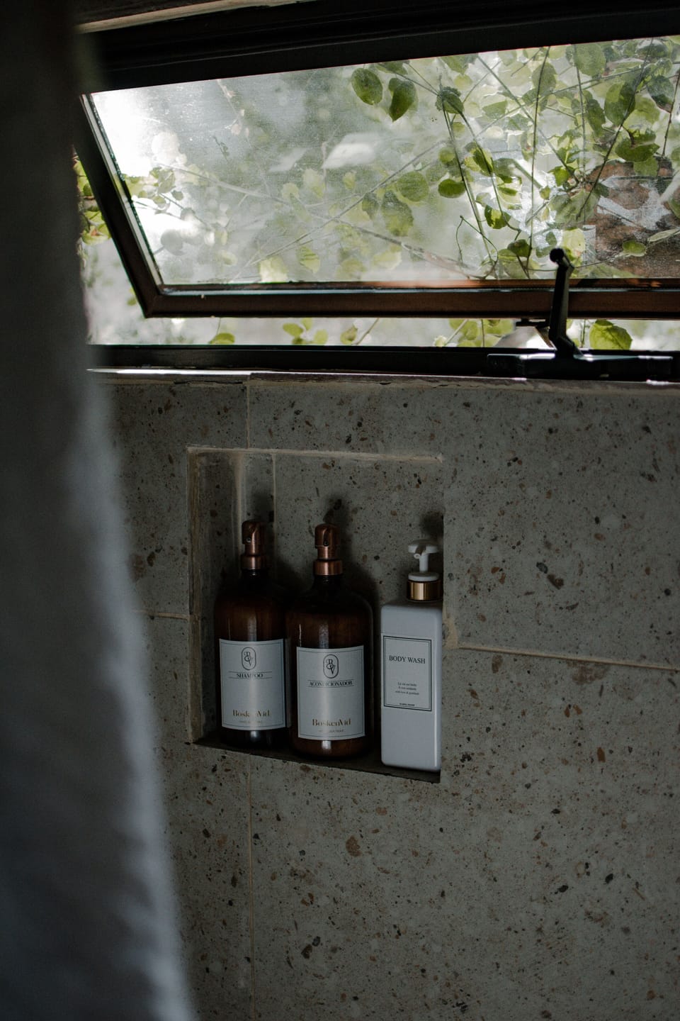 Superior Room | Bathroom | Shower, rainfall showerhead, free toiletries, hair dryer