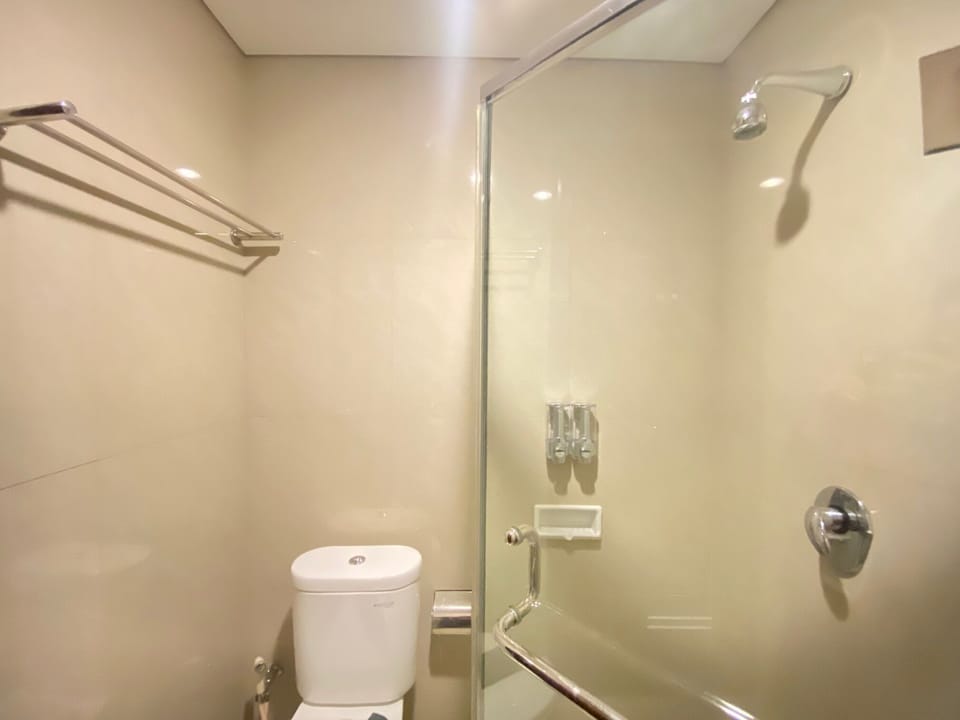 Spacious 2Br Apartment At El Royale Near Bip Apartment in Bandung