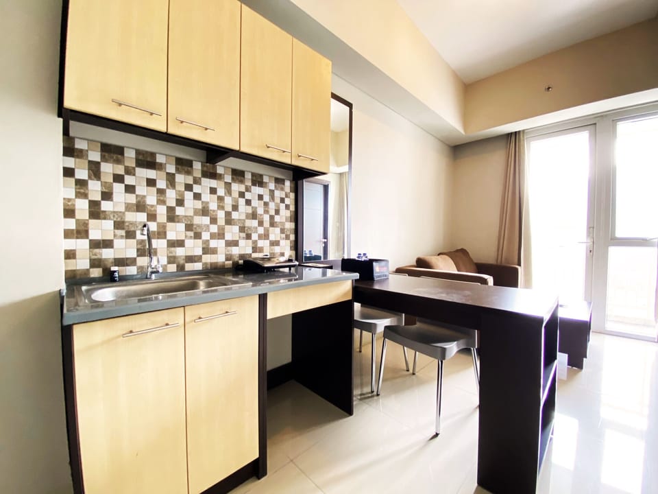 Apartment, 2 Bedrooms | Private kitchen | Fridge, stovetop, cookware/dishes/utensils