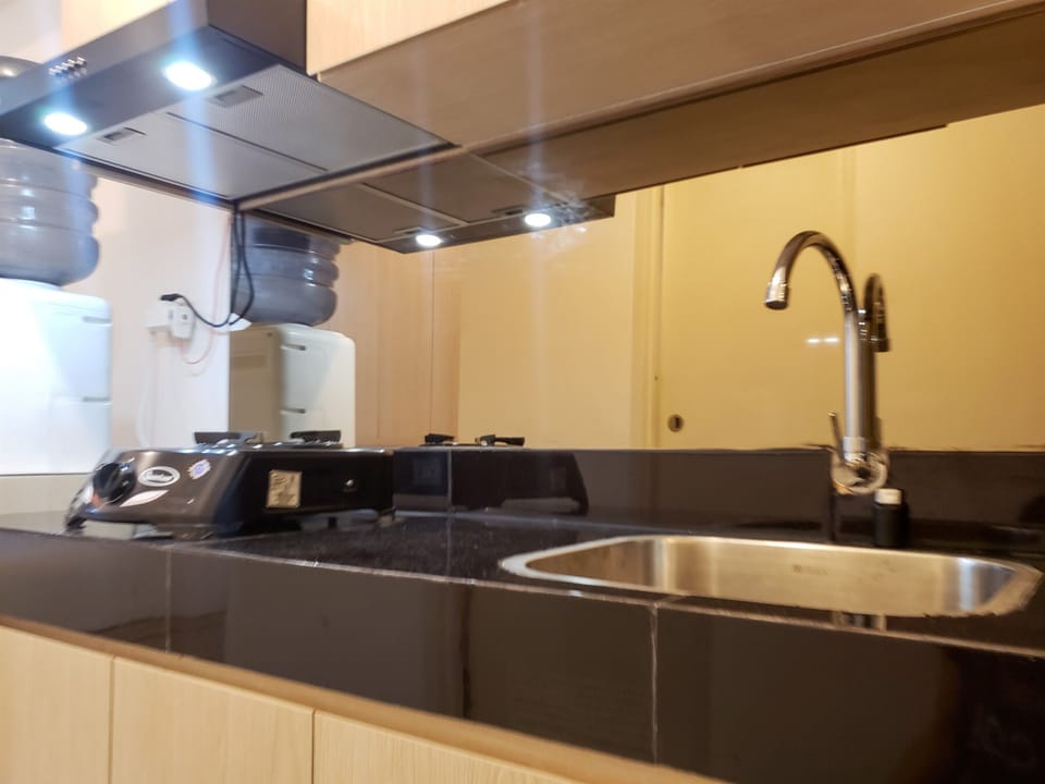 Studio, 2 Bedrooms | Private kitchen | Fridge, stovetop, electric kettle, cookware/dishes/utensils