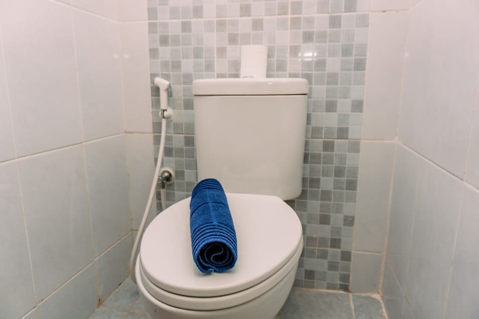 Standard Studio, 1 Queen Bed | Bathroom