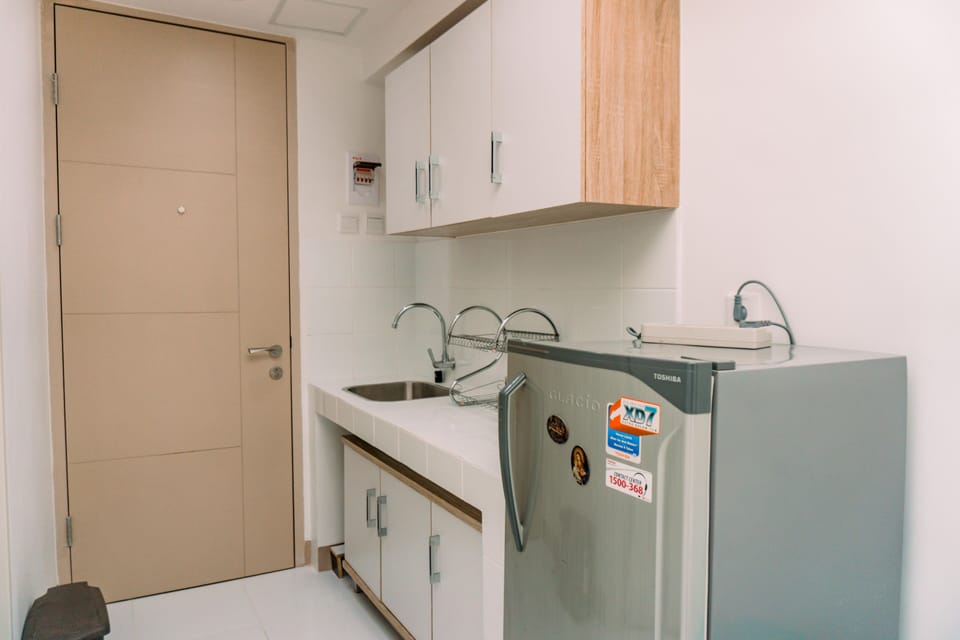 Standard Studio, 1 Queen Bed | Private kitchen