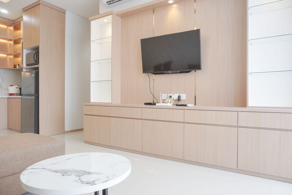 Apartment, 2 Bedrooms | Living area | TV