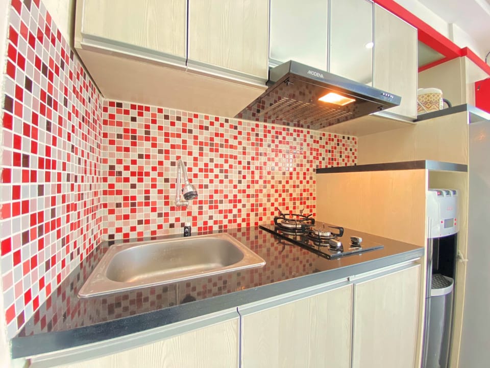 Apartment, 2 Bedrooms | Private kitchen | Fridge, stovetop, cookware/dishes/utensils
