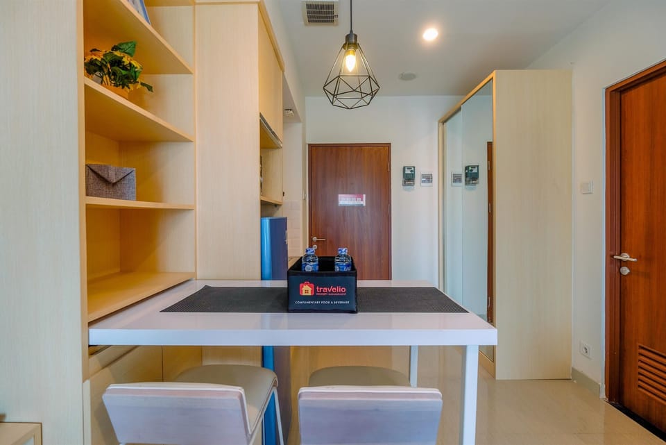 Studio | In-room dining