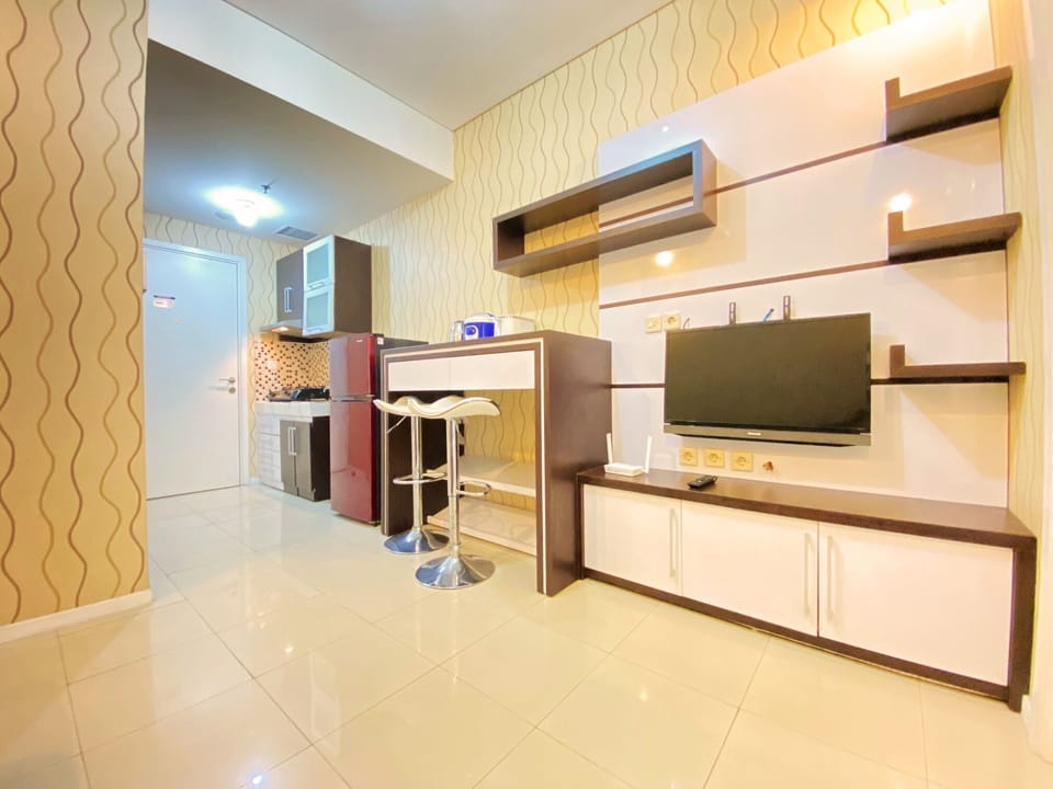 Apartment, 1 Bedroom | Living area | TV