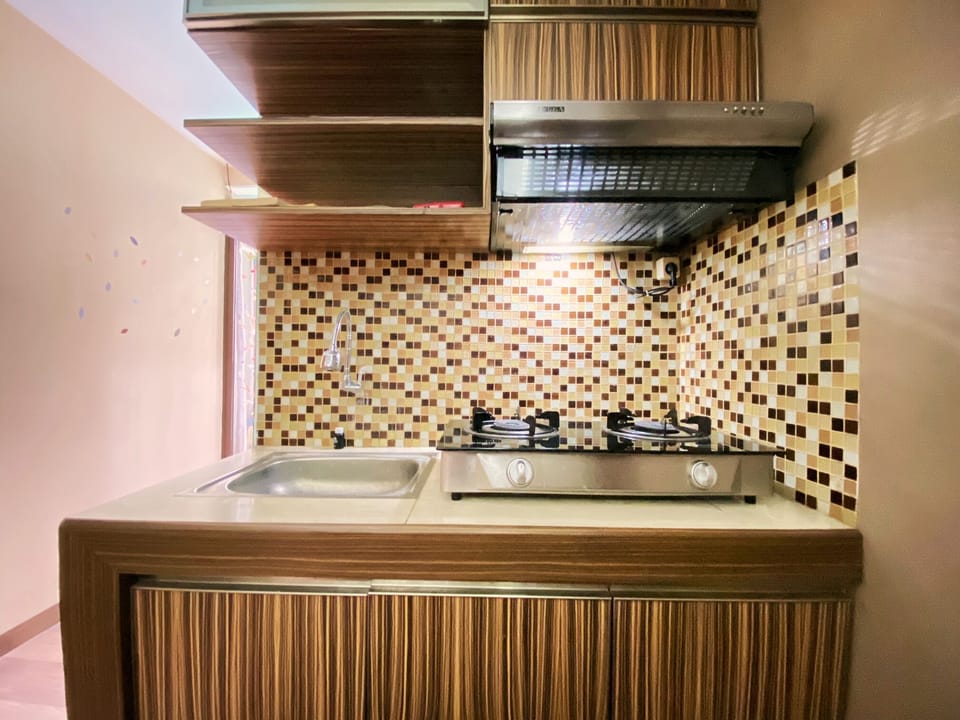 Apartment, 2 Bedrooms | Private kitchen | Fridge, stovetop, cookware/dishes/utensils