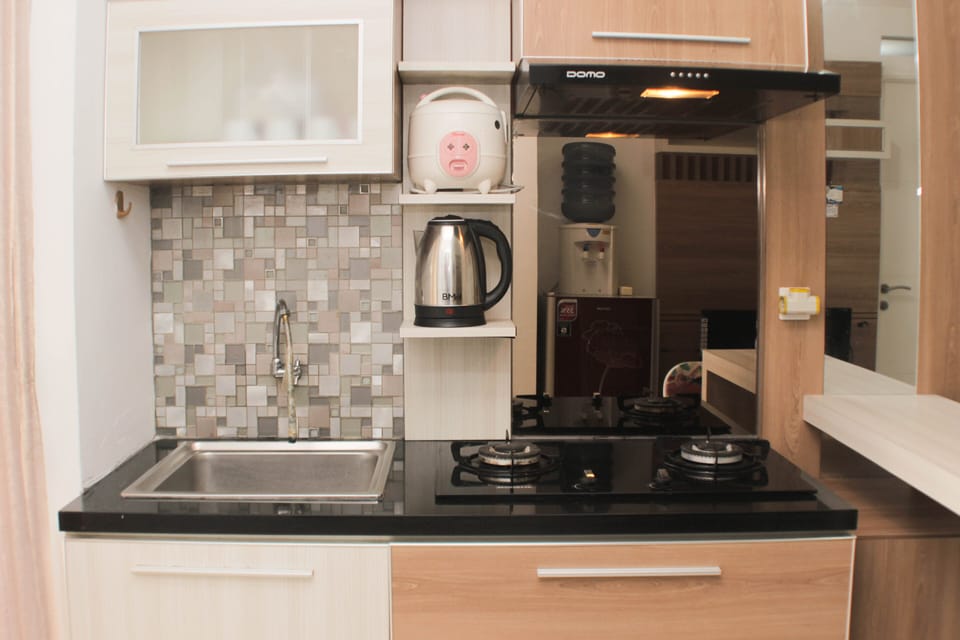 Apartment, 2 Bedrooms | Private kitchen | Fridge, stovetop, cookware/dishes/utensils