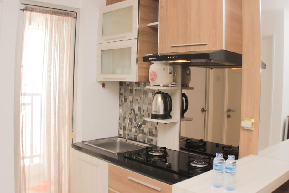 Apartment, 2 Bedrooms | Private kitchen | Fridge, stovetop, cookware/dishes/utensils