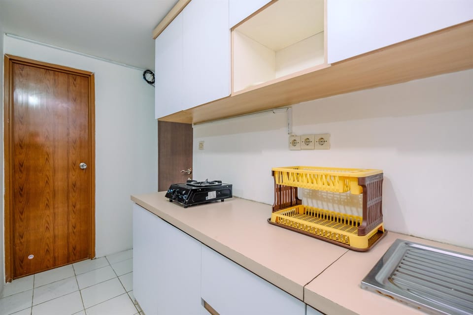 Apartment, 2 Bedrooms | Private kitchen | Fridge, stovetop, cookware/dishes/utensils